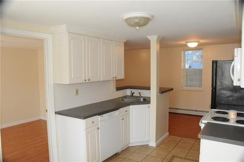 73 Pierce St, Westerly, RI 02891 photo 5