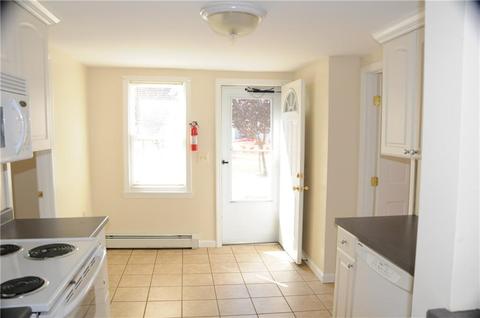 73 Pierce St, Westerly, RI 02891 photo 4