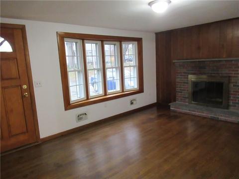 1 View Ave, Warwick, RI 02886 photo 9