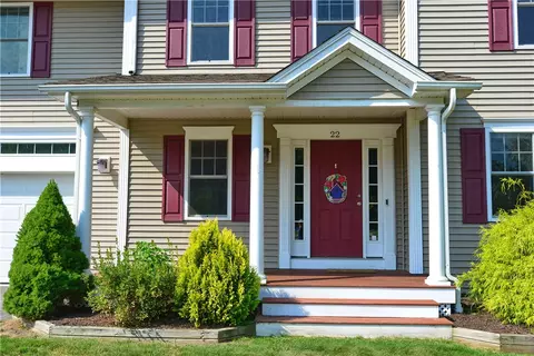 22 Timber Trl, Coventry, RI 02816 photo 4