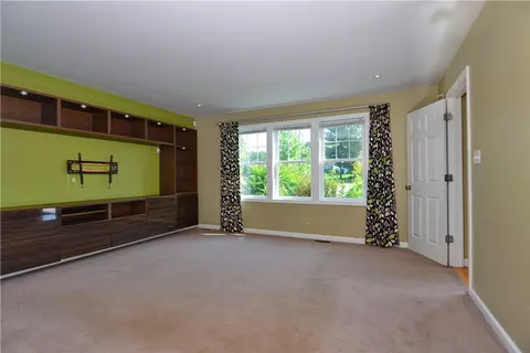 22 Timber Trl, Coventry, RI 02816 photo 19