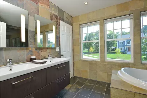 22 Timber Trl, Coventry, RI 02816 photo 28