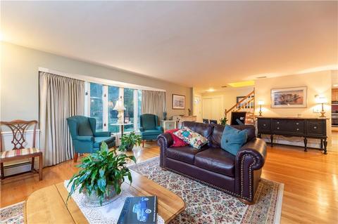 115 Apple Tree Ln, Warwick, RI 02888 photo 14