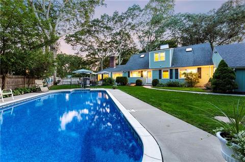115 Apple Tree Ln, Warwick, RI 02888 photo 3