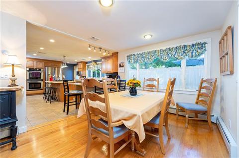 115 Apple Tree Ln, Warwick, RI 02888 photo 11