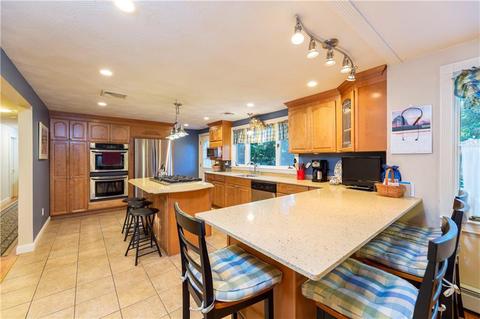 115 Apple Tree Ln, Warwick, RI 02888 photo 10