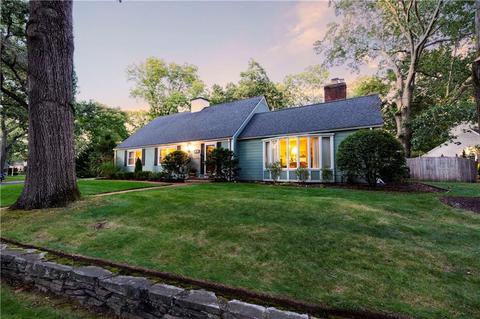 115 Apple Tree Ln, Warwick, RI 02888 photo 1