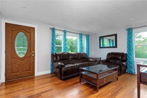 399 Lydia Ave, Woonsocket, RI 02895 photo 9