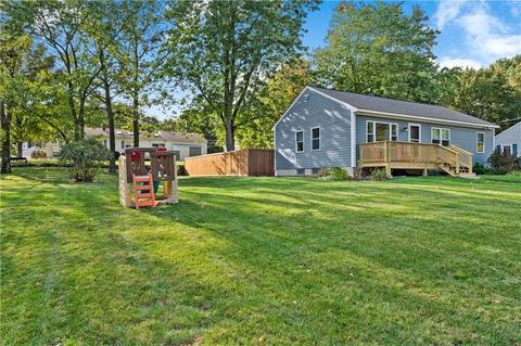 399 Lydia Ave, Woonsocket, RI 02895 photo 18