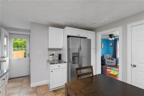 399 Lydia Ave, Woonsocket, RI 02895 photo 6