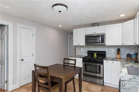 399 Lydia Ave, Woonsocket, RI 02895 photo 3