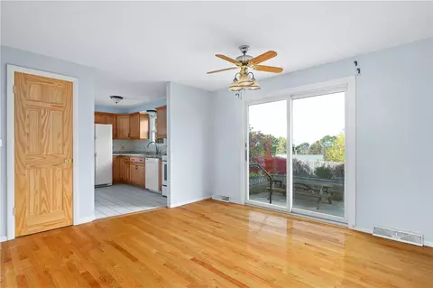 106 Grandview Ave, Woonsocket, RI 02895 photo 12