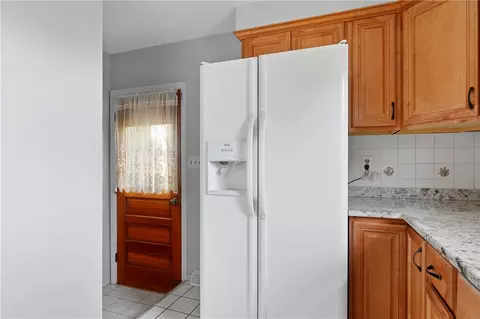106 Grandview Ave, Woonsocket, RI 02895 photo 19