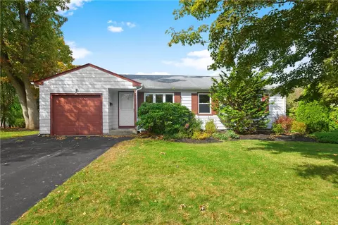 106 Grandview Ave, Woonsocket, RI 02895 photo 1