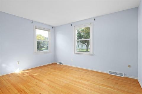 106 Grandview Ave, Woonsocket, RI 02895 photo 22