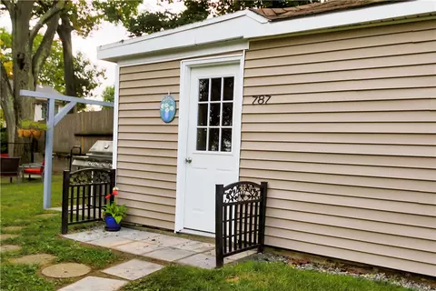 787 Bernon St, Woonsocket, RI 02895 photo 29