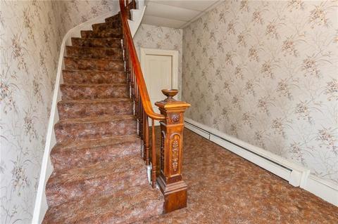 241 Park Ave, Woonsocket, RI 02895 photo 4