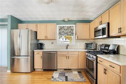 41 Birch St, Warwick, RI 02888 photo 6