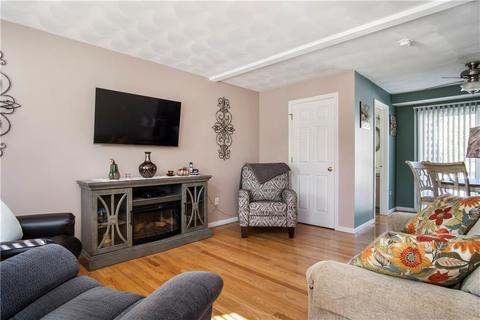 41 Birch St, Warwick, RI 02888 photo 2