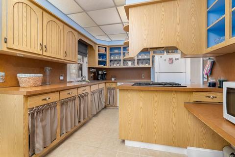 45 Brinton Ave, Warwick, RI 02889 photo 10
