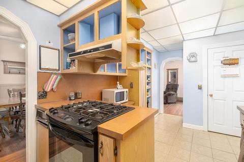45 Brinton Ave, Warwick, RI 02889 photo 12