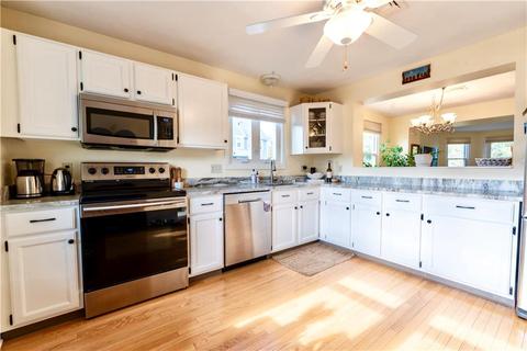 1103 Brookhaven Ln, Woonsocket, RI 02895 photo 6