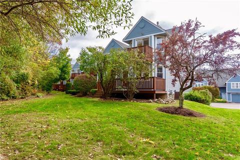 1103 Brookhaven Ln, Woonsocket, RI 02895 photo 3