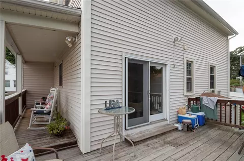 84 Vine St, Woonsocket, RI 02895 photo 31