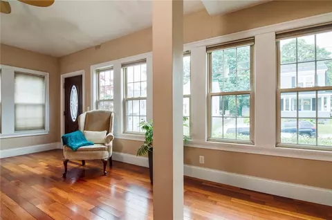 84 Vine St, Woonsocket, RI 02895 photo 8