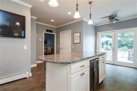 84 Vine St, Woonsocket, RI 02895 photo 3