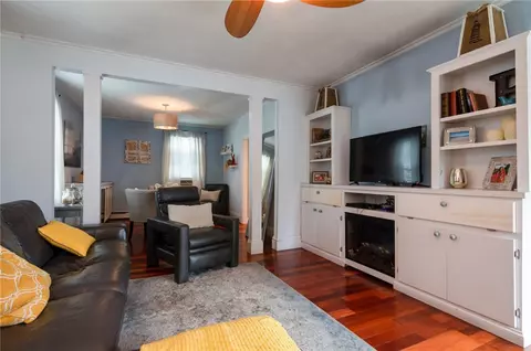 84 Vine St, Woonsocket, RI 02895 photo 13