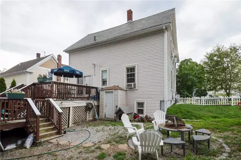 84 Vine St, Woonsocket, RI 02895 photo 32