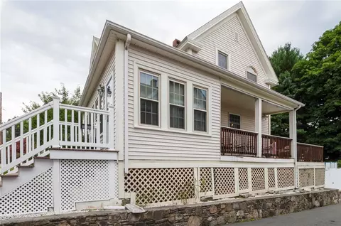 84 Vine St, Woonsocket, RI 02895 photo 28