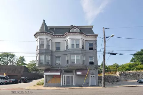 42 Blackstone St, Woonsocket, RI 02895 photo 2