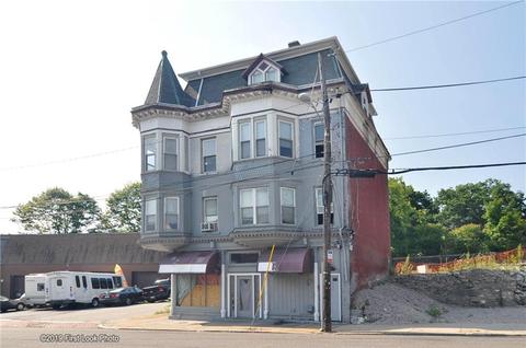 42 Blackstone St, Woonsocket, RI 02895 photo 3