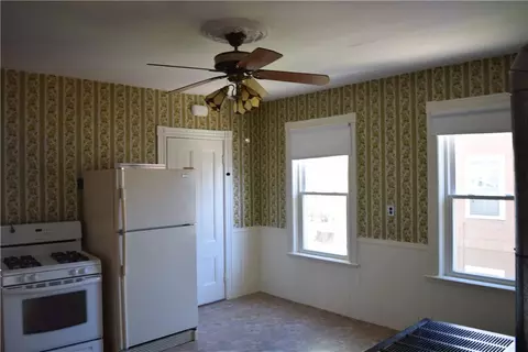 78 Appleton Ave, Pawtucket, RI 02860 photo 12