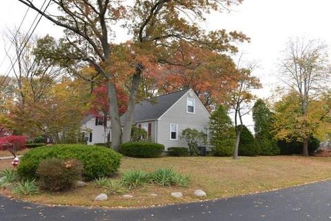 63 Grotto Ave, Warwick, RI 02888 photo 1