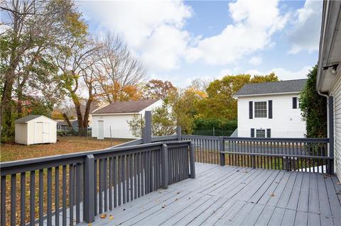 20 Ledward Ave, Westerly, RI 02891 photo 11