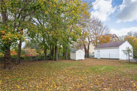 20 Ledward Ave, Westerly, RI 02891 photo 12