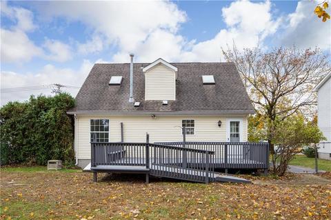 20 Ledward Ave, Westerly, RI 02891 photo 9