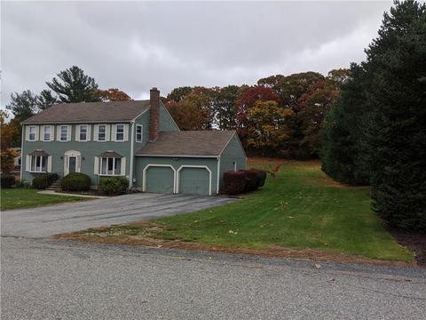 28 Tara Ln, Woonsocket, RI 02895 photo 2