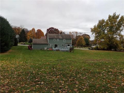 28 Tara Ln, Woonsocket, RI 02895 photo 4