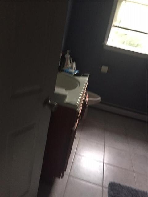 4 Edison St, Warwick, RI 02889 photo 4