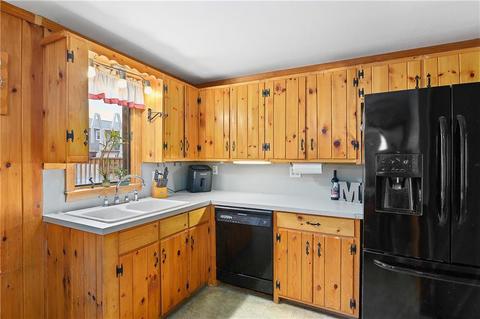 129 Lemay Rd, Woonsocket, RI 02895 photo 4