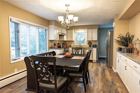 28 Hebert St, Coventry, RI 02816 photo 4