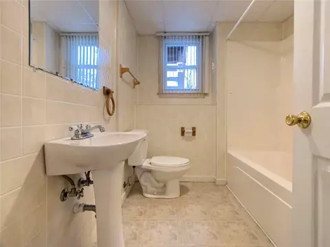 54 Custer St, Warwick, RI 02889 photo 15