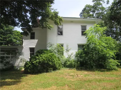 175 Fairview Ave, Coventry, RI 02816 photo 3