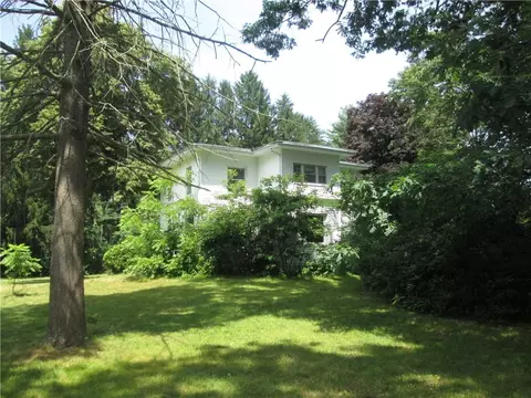 175 Fairview Ave, Coventry, RI 02816 photo 4