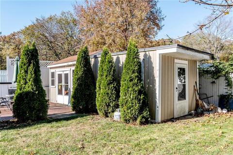83 Founder Ave, Warwick, RI 02886 photo 17