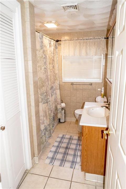 83 Founder Ave, Warwick, RI 02886 photo 10